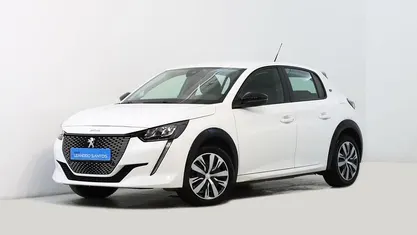 Usado 2023 Peugeot e-208 Citadino | € 18.750 (Preço justo)