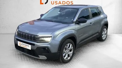 Cinza Usado 2025 Jeep Avenger EV Altitude SUV | € 32.500 (Preço justo)