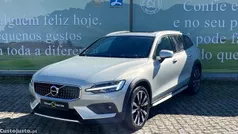 Cinza Usado 2021 Volvo V60 CC Carrinha | € 38.500 (Preço justo)