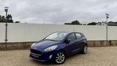 Azul escuro Usado 2017 Ford Fiesta SYNC Edition Citadino | € 11.950 (Preço justo)