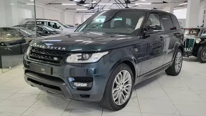 Verde escuro Usado 2015 Land Rover Range Rover HSE SUV | € 39.500 (Preço justo)