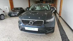 Azul Usado 2020 Volvo XC40 Momentum SUV | € 29.500 (Preço justo)