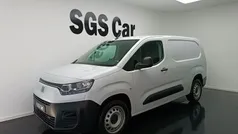 Branco Usado 2023 Fiat Doblò S Monovolume | € 19.900 (Preço justo)