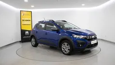 Azul Usado 2023 Dacia Sandero Expression Citadino | € 17.480 (Preço justo)