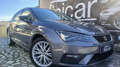 Cinza Usado 2018 Seat Leon Style | € 10.750 (Preço justo)