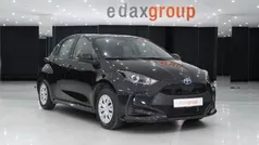 Cinzento Usado 2022 Toyota Yaris Hybrid Comfort | € 16.990 (Super Preço)