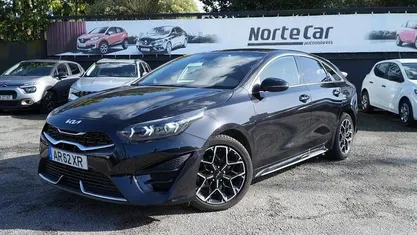 Usado Kia ProCeed 120 HP (88 kW) 2022 Preto Carrinha