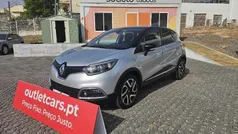Cinzento claro metalizado Usado 2014 Renault Captur SUV | € 9.950 (Bom preço)