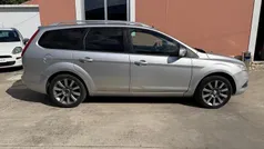 Cinza Usado 2009 Ford Focus Sedan | € 4.990 (Preço justo)
