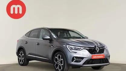 Cinzento Usado 2023 Renault Arkana SUV | € 25.499 (Preço justo)