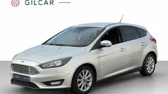 Cinza Usado 2015 Ford Focus Titanium Sedan | € 11.450 (Preço elevado)