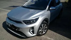 Cinza Usado 2022 Kia Stonic SUV | € 17.900 (Preço justo)