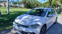 Branco Usado 2023 VW Polo Sedan | € 16.900 (Preço justo)