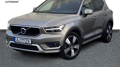 Cinza Usado 2021 Volvo XC40 Momentum SUV | € 31.980 (Preço justo)
