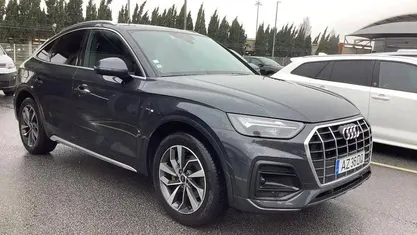 Cinzento Usado 2023 Audi Q5 SUV | € 47.990 (Preço justo)