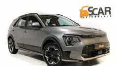 Cinzento Usado 2023 Kia e-Niro SUV | € 30.950 (Preço justo)
