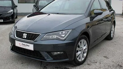 Cinza Usado 2020 Seat Leon ST Style Carrinha | € 15.900 (Preço justo)