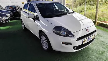 Usado Fiat Punto S 69 HP (50 kW) 2018 Branco Citadino