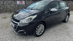 Preto Usado 2017 Peugeot 208 Allure Citadino | € 12.450 (Preço justo)