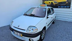 Branco Usado 2000 Renault Clio II | € 950 (Bom preço)