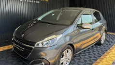 Usado 2017 Peugeot 208 Style Citadino | € 9.500 (Preço justo)