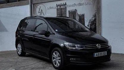 Preto Usado 2020 VW Touran Monovolume | € 17.980 (Preço justo)