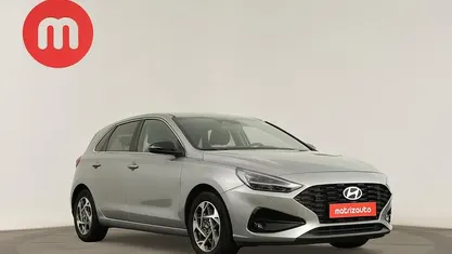 Cinzento Usado 2025 Hyundai i30 | € 23.999 (Preço justo)