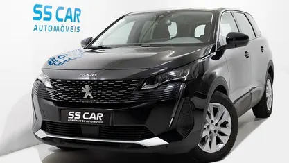 Usado Peugeot 5008 Allure 130 HP (95 kW) 2021 SUV