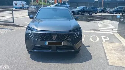 Usado 2026 Peugeot e-3008 Allure SUV | € 41.750 (Preço justo)