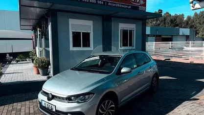 Cinzento Usado 2024 VW Polo Life | € 18.980 (Preço justo)