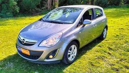 Usado Opel Corsa Enjoy 85 HP (62 kW) 2013 Citadino