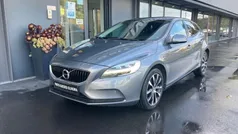 Cinza Usado 2017 Volvo V40 Momentum Carrinha | € 17.250 (Preço justo)