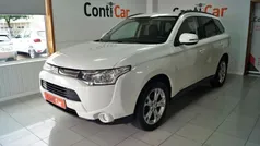 Branco Usado 2014 Mitsubishi Outlander SUV | € 15.500 (Bom preço)