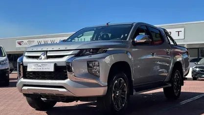 Usado Mitsubishi L200 Intense 150 HP (110 kW) 2022 Pickup