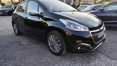 Usado 2017 Peugeot 208 Style Citadino | € 12.900 (Preço justo)