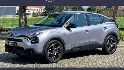 Cinzento Usado 2022 Citroën C4 Feel Citadino | € 17.950 (Preço justo)