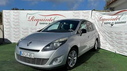 Cinzento Usado 2011 Renault Grand Scénic III Dynamique Monovolume | € 7.990 (Preço justo)