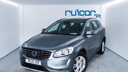 Cinzento Usado 2015 Volvo XC60 SUV | € 16.950 (Preço justo)