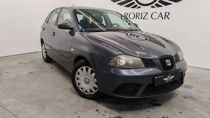 Cinza Usado 2006 Seat Ibiza Reference Citadino | € 2.490 (Preço justo)