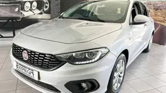 Cinzento Usado 2019 Fiat Tipo Lounge Citadino | € 11.800 (Preço justo)