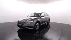 Cinzento Usado 2023 Skoda Superb | € 30.900 (Bom preço)