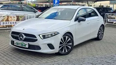 Branco Usado 2021 Mercedes A160 Style Citadino | € 24.990 (Preço justo)