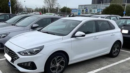 Usado Hyundai i30 120 HP (88 kW) 2021 Branco Citadino