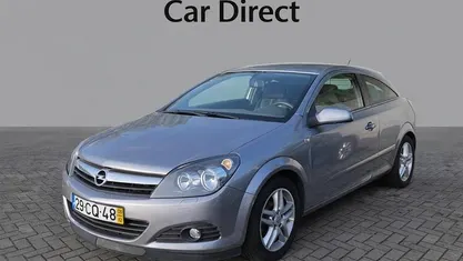 Usado Opel Astra GTC 90 HP (66 kW) 2006 Cinzento