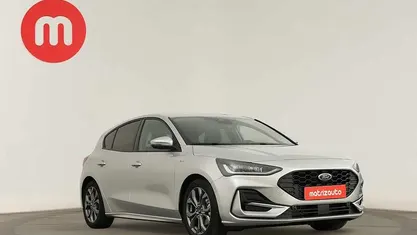 Cinzento Usado 2025 Ford Focus | € 24.499 (Preço justo)