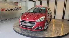 Usado 2017 Peugeot 208 Style Citadino | € 9.900 (Bom preço)