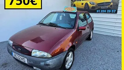 Vermelho Usado 1996 Ford Fiesta | € 750