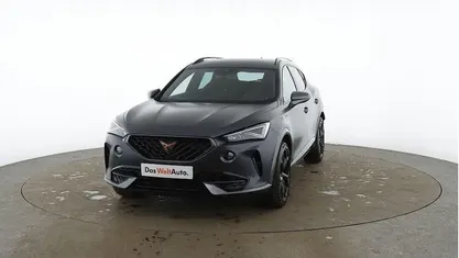 Cinzento Usado 2023 Cupra Formentor SUV | € 32.990 (Preço justo)