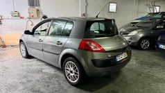 Usado 2003 Renault Mégane II Sedan | € 1.700 (Preço justo)