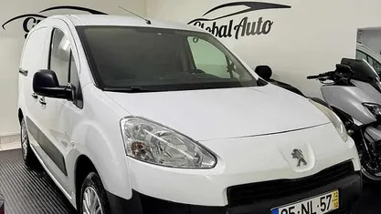 Usado Peugeot Partner 93 HP (68 kW) 2012 Branco Monovolume